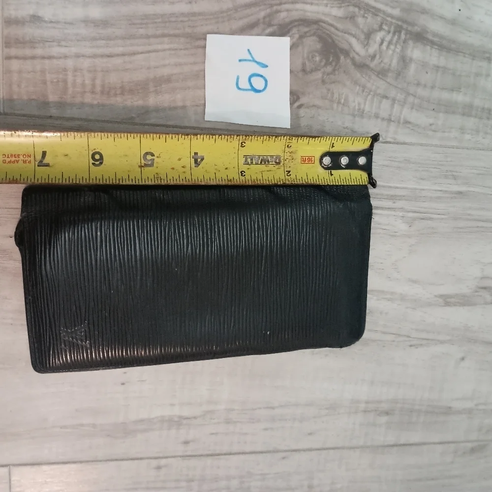 Louis Vuitton Brazza Wallet Epi Leather
